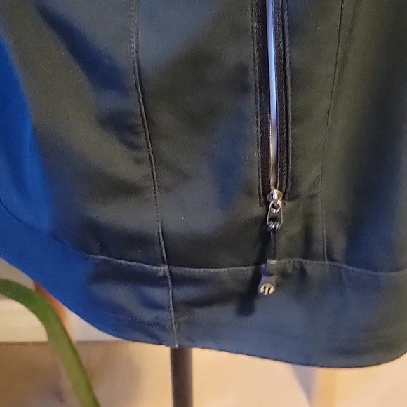 Lululemon Bomber Jacket - Picture 5 of 13